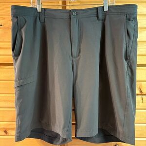 Men’s Columbia Dark Gray Regular Fit Shorts, Size 42